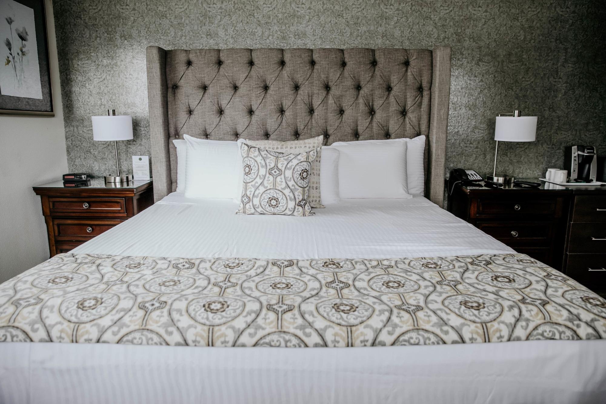Geyserville Inn Екстериор снимка