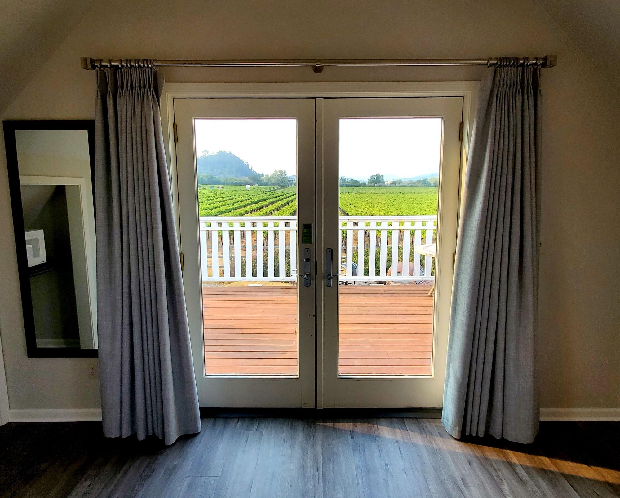 Geyserville Inn Екстериор снимка