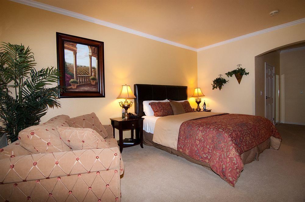 Geyserville Inn Екстериор снимка